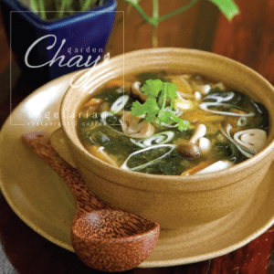 Canh rong biển với nấm