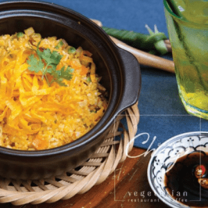 Cơm chiên nồi đất